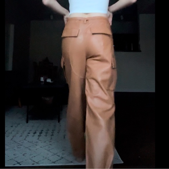Leather cargo pants - Picture 5 of 11